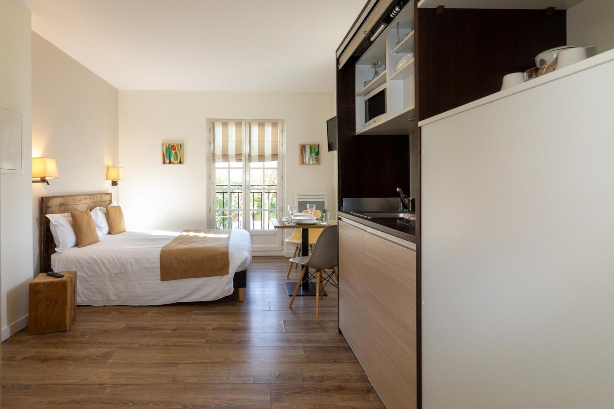 Hotel Residence Alaia Ascain Habitación foto