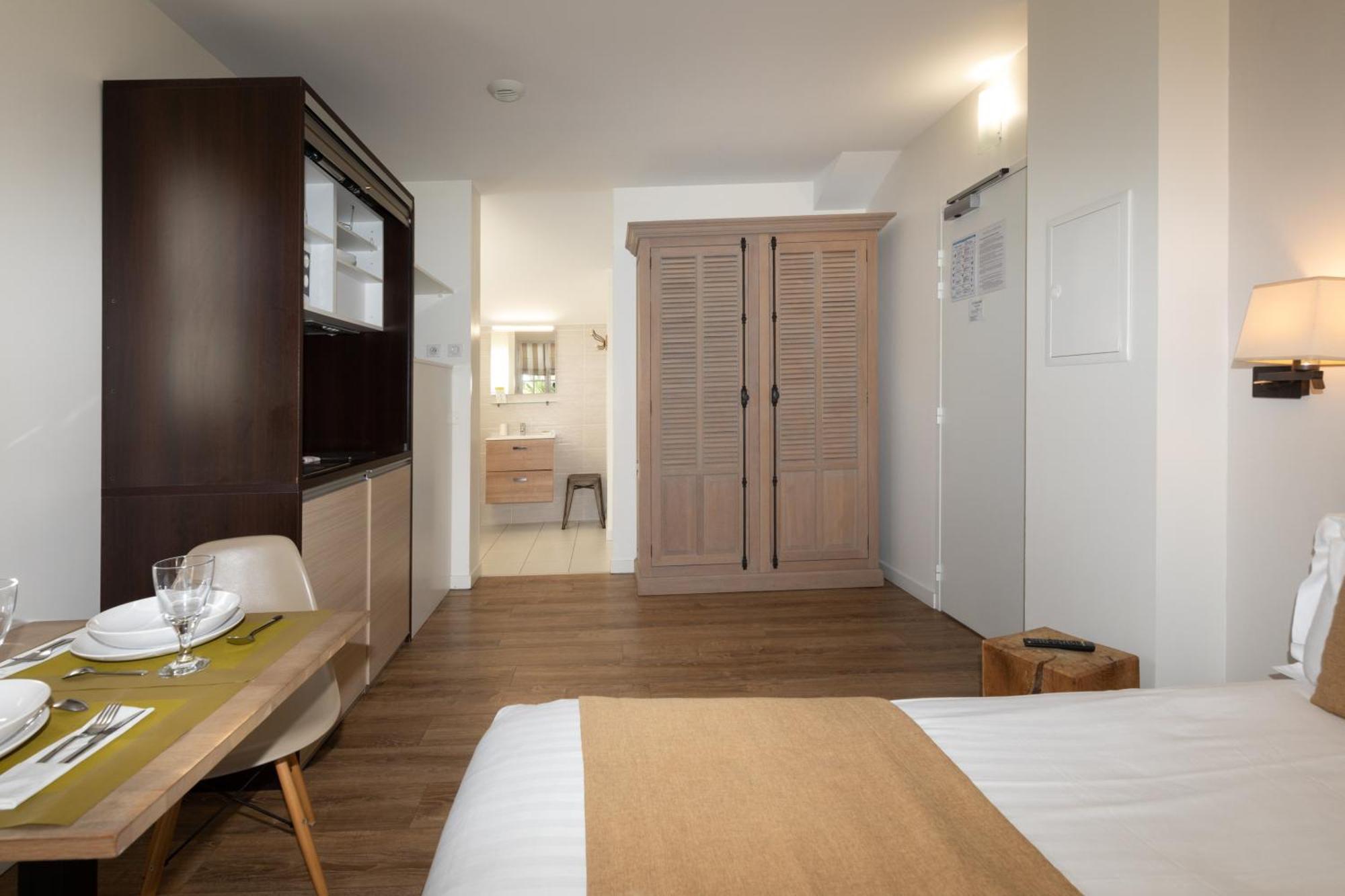 Hotel Residence Alaia Ascain Habitación foto